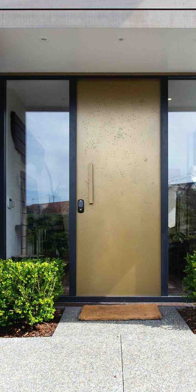 Instal·lació i Reparació de Videoporters electrònics per a comunitats i particulars mov